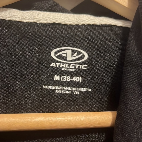 black athletic works sleeveless hoodie DriWorks - Picture 2 of 4